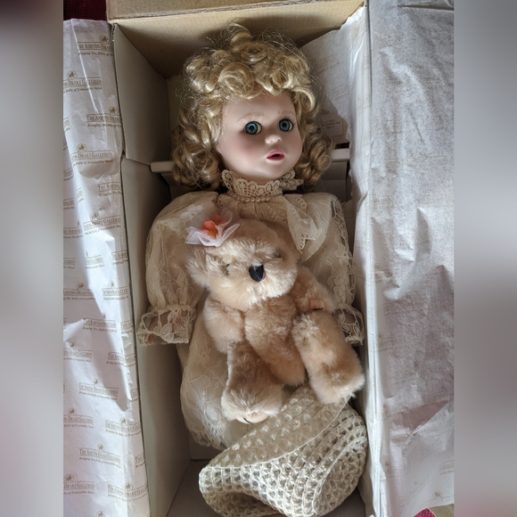 Victorian Lace Collection by Mary Stevens. Alicia - Picture 6 of 16